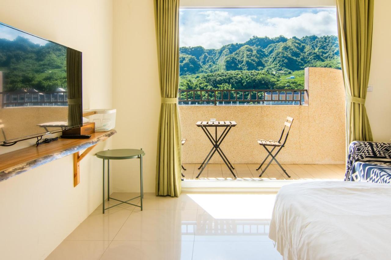 Cozy Green Guesthouse Taitung Bagian luar foto